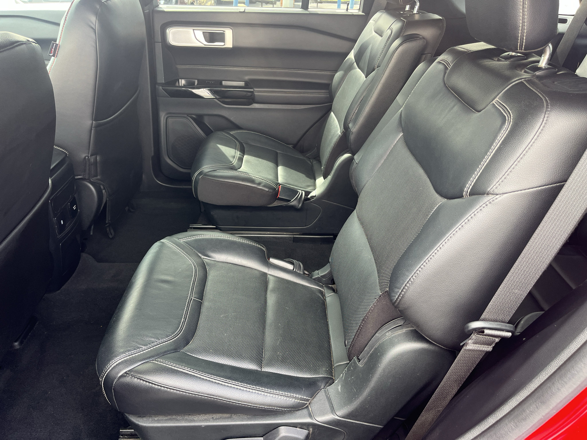 Used 2022 Ford Explorer ST w/ Equipment Group 401A AWD/4WD image 25