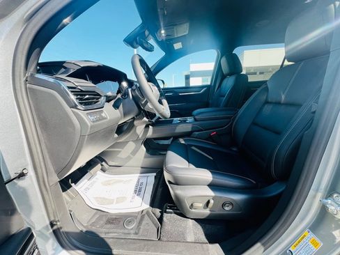 New 2026 GMC Acadia Elevation w/ Elevation Premium Package image 14