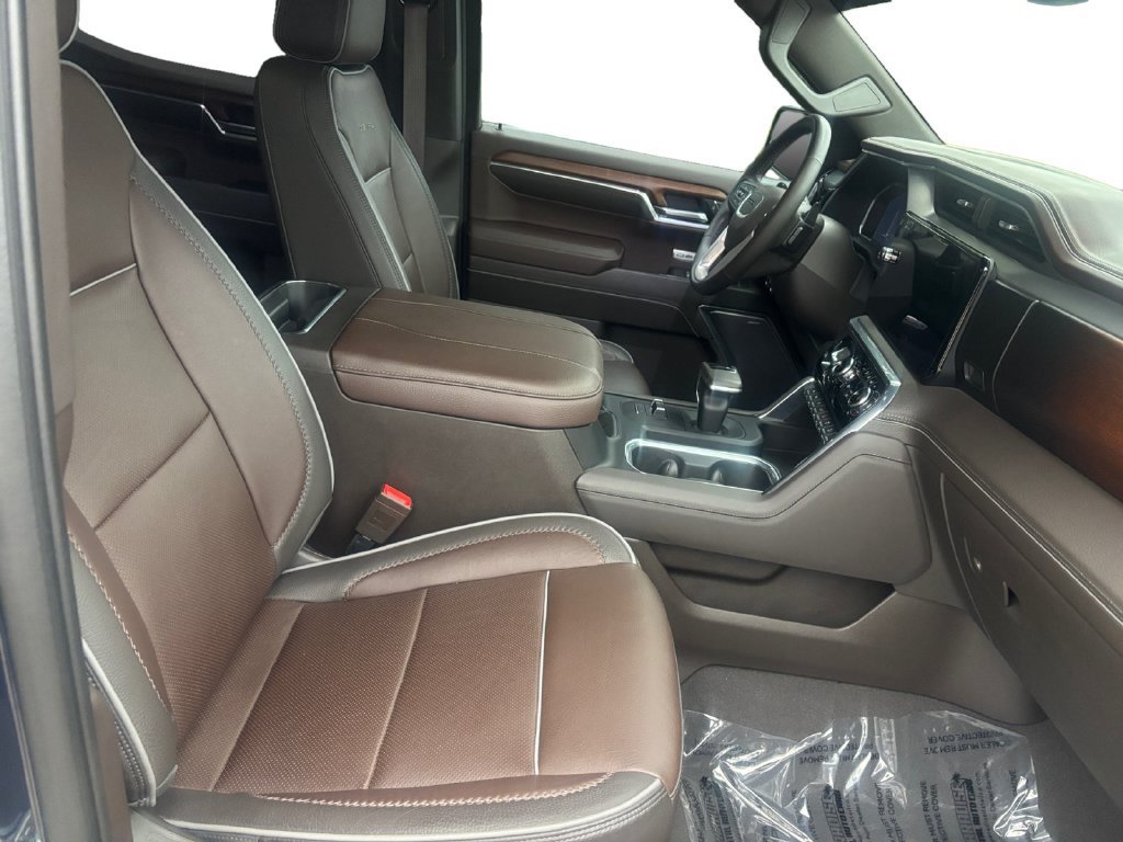 Used 2023 GMC Sierra 1500 Denali w/ Technology Package AWD/4WD image 16