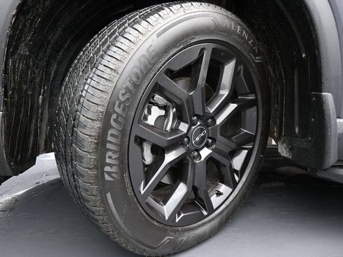 Certified 2025 Honda Pilot Touring image 16
