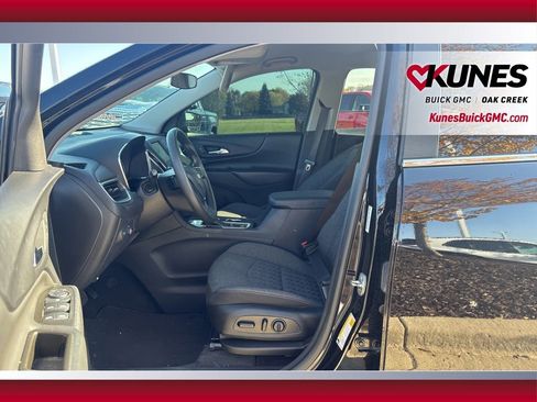 Used 2023 Chevrolet Equinox LT image 9