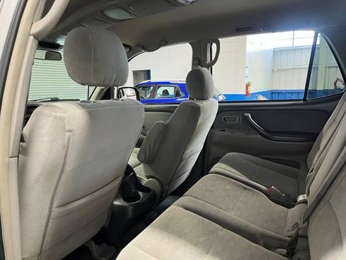 Used 2005 Toyota Sequoia SR5 RWD image 16