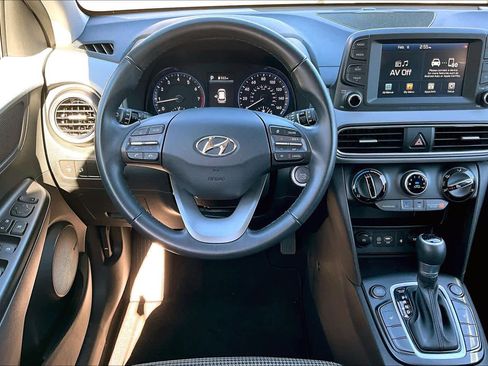 Used 2020 Hyundai Kona SEL Plus image 6