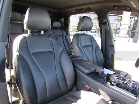 Used 2017 Audi Q7 3.0T Premium Plus w/ Premium Plus Package image 35