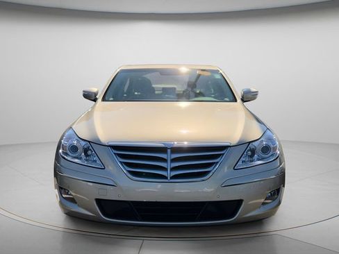 Used 2010 Hyundai Genesis 4.6 w/ Technology Pkg 5 image 3