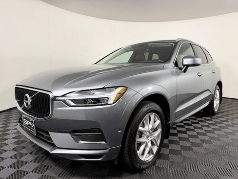 Used 2019 Volvo XC60 T5 Momentum w/ Premium Package AWD/4WD image 2