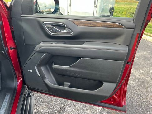 Certified 2023 Chevrolet Tahoe Premier w/ Advanced Technology Package image 21