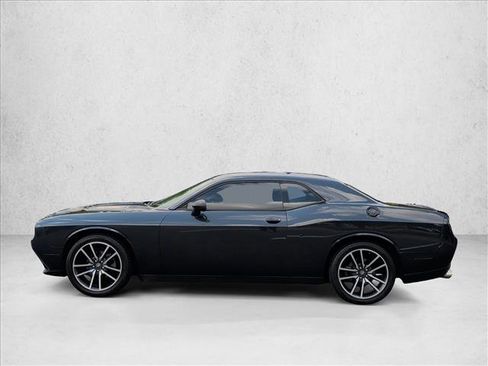 Used 2016 Dodge Challenger SXT w/ Blacktop Package RWD image 8