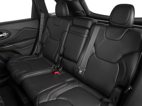Used 2014 Jeep Cherokee Trailhawk w/ Cold Weather Group AWD/4WD image 17
