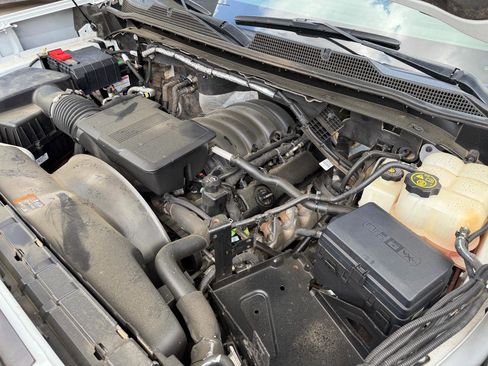 Used 2024 Chevrolet Silverado 2500 LT w/ Convenience Package image 22