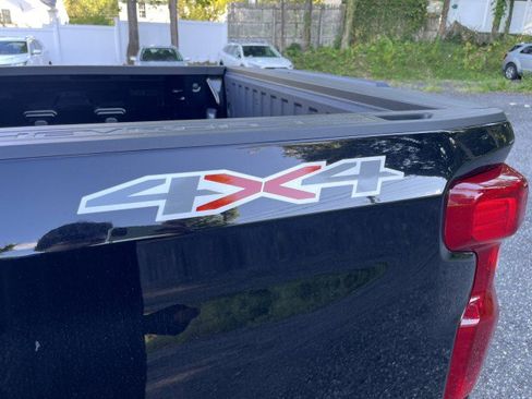New 2025 Chevrolet Silverado 1500 LT image 23