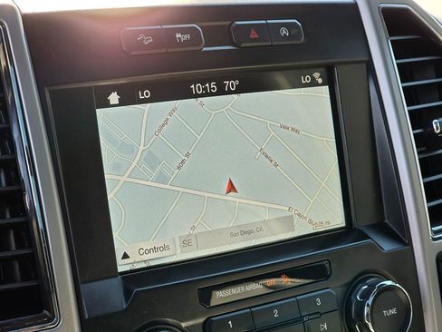 Used 2017 Ford F150 Lariat image 29