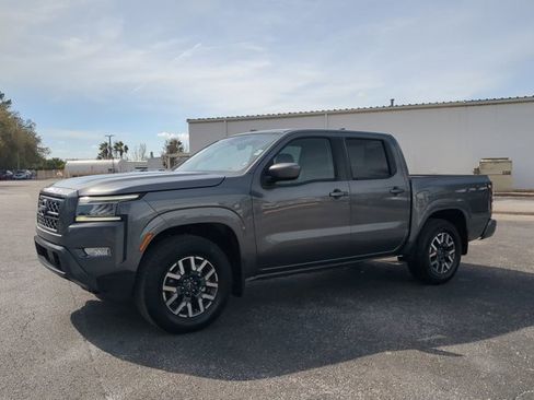 Certified 2024 Nissan Frontier SL w/ Technology Package RWD image 8