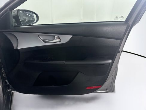 Used 2024 Kia Forte LXS image 29