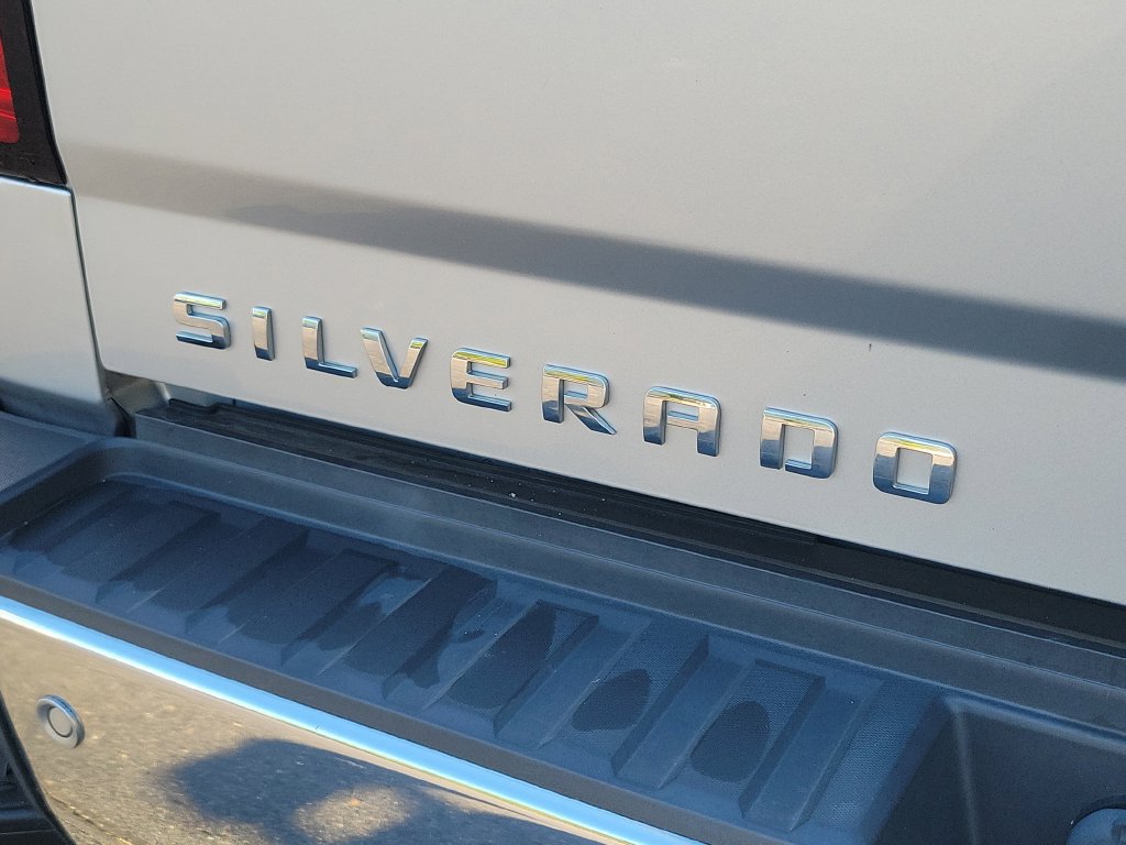 Used 2015 Chevrolet Silverado 3500 LTZ w/ Duramax Plus Package AWD/4WD image 11
