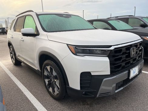 Certified 2026 Honda Pilot Elite image 2