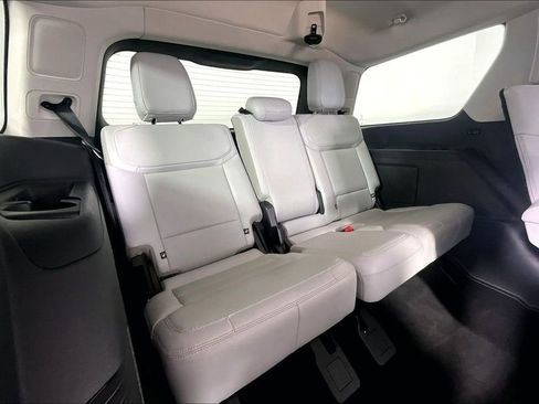 Used 2025 Ford Expedition Platinum AWD/4WD image 28