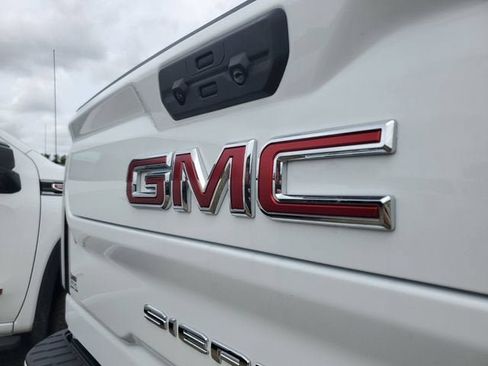 New 2026 GMC Sierra 3500 AT4 w/ AT4 Premium Plus Package AWD/4WD image 7