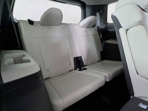 Certified 2025 Hyundai Santa Fe SEL image 27