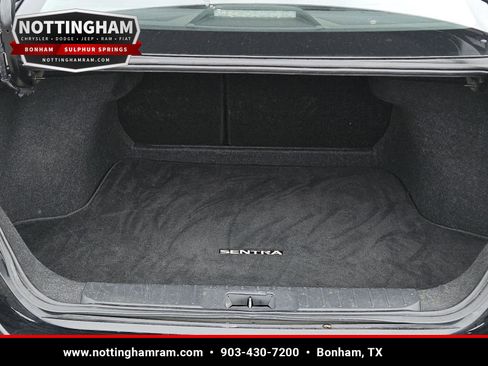 Used 2024 Nissan Sentra SV FWD image 9