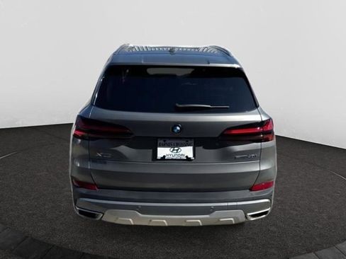 Used 2024 BMW X5 sDrive40i image 4