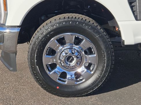 New 2026 Ford F250 Lariat w/ Chrome Package image 7