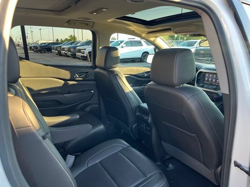 Certified 2023 GMC Acadia SLT w/ Elevation Edition AWD/4WD image 30