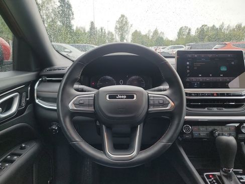 Used 2022 Jeep Compass Limited w/ (RED) Package image 14