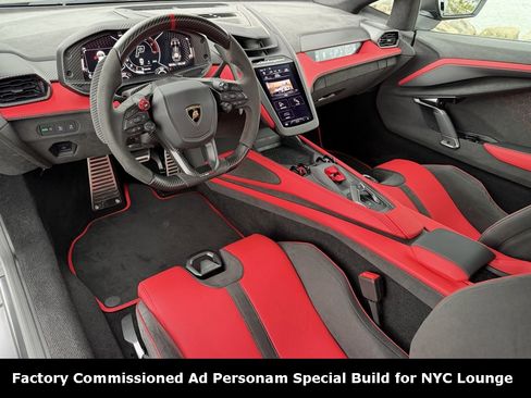 Used 2024 Lamborghini Revuelto image 43