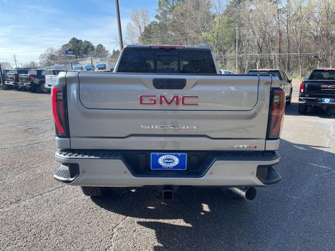 New 2026 GMC Sierra 2500 AT4 w/ AT4 Premium Plus Package image 4