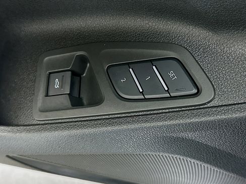 Used 2024 Audi Q3 2.0T Premium image 35