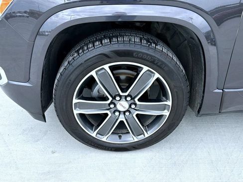 Used 2019 GMC Acadia Denali w/ Technology Package AWD/4WD image 25