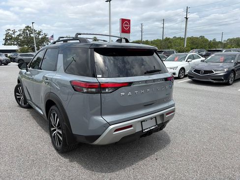 Used 2024 Nissan Pathfinder Platinum w/ Cargo Package FWD image 5