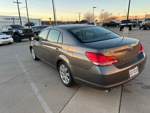 Used 2007 Toyota Avalon XL image 9