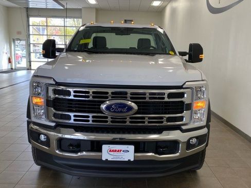 New 2026 Ford F550 4x4 Regular Cab Super Duty image 3