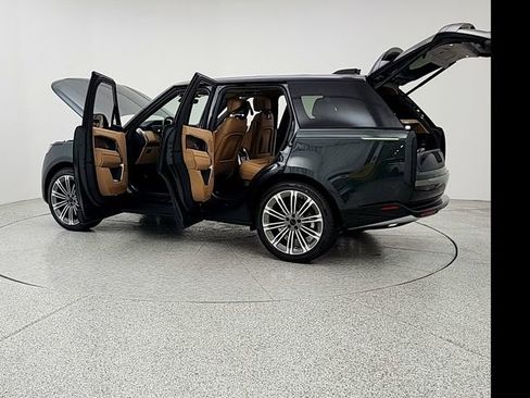 New 2026 Land Rover Range Rover SE AWD/4WD image 12