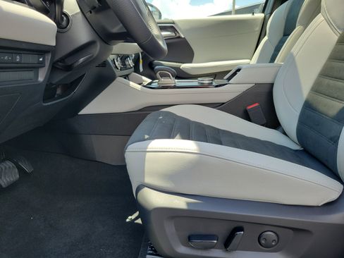 New 2026 Mitsubishi Outlander SE FWD image 22