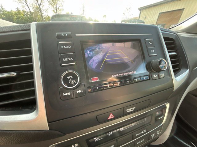 Used 2017 Honda Pilot LX image 21