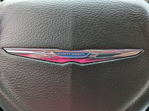 Used 2019 Chrysler 300 Touring L w/ Quick Order Package 22F image 23