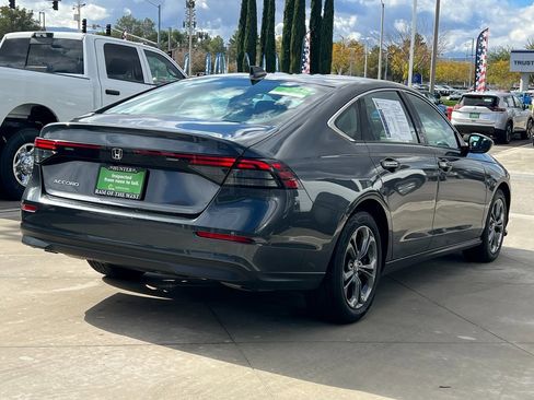 Used 2023 Honda Accord EX image 6