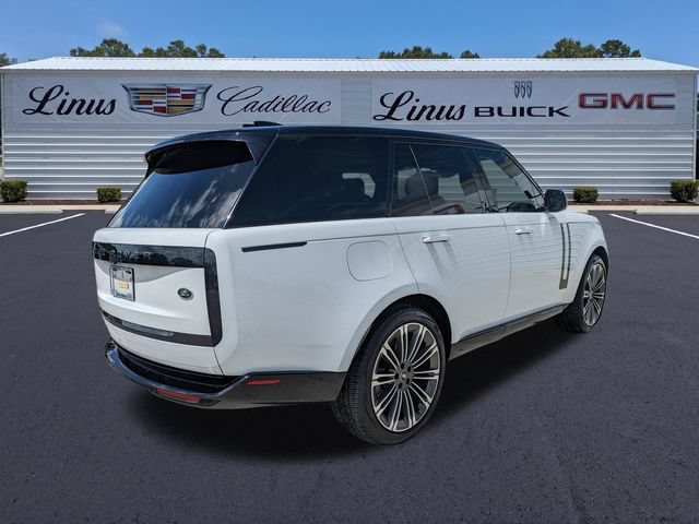 Used 2023 Land Rover Range Rover SE AWD/4WD image 4