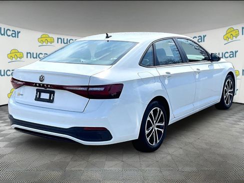 Used 2025 Volkswagen Jetta Sport image 6