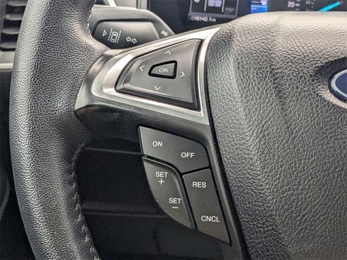 Used 2024 Ford Edge SEL w/ Sport Appearance Package image 26