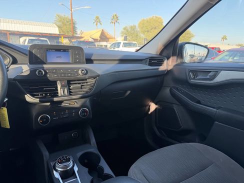 Used 2020 Ford Escape S image 21