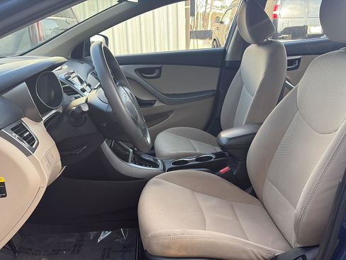 Used 2016 Hyundai Elantra SE image 15