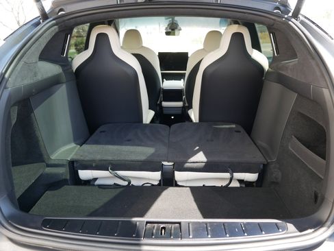 Used 2024 Tesla Model X Plaid AWD/4WD image 18
