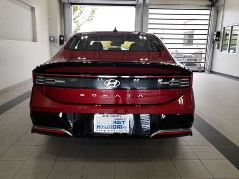 Used 2025 Hyundai Sonata SEL FWD image 20