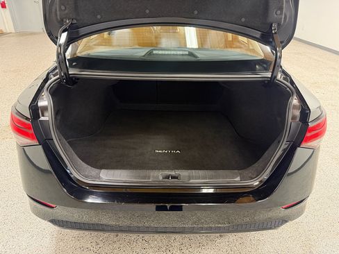 Used 2024 Nissan Sentra SV image 10