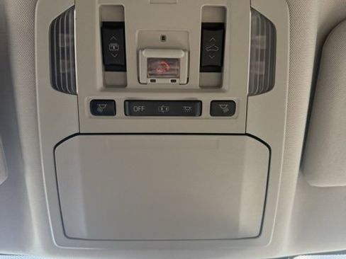 Certified 2021 Toyota Highlander Platinum image 40