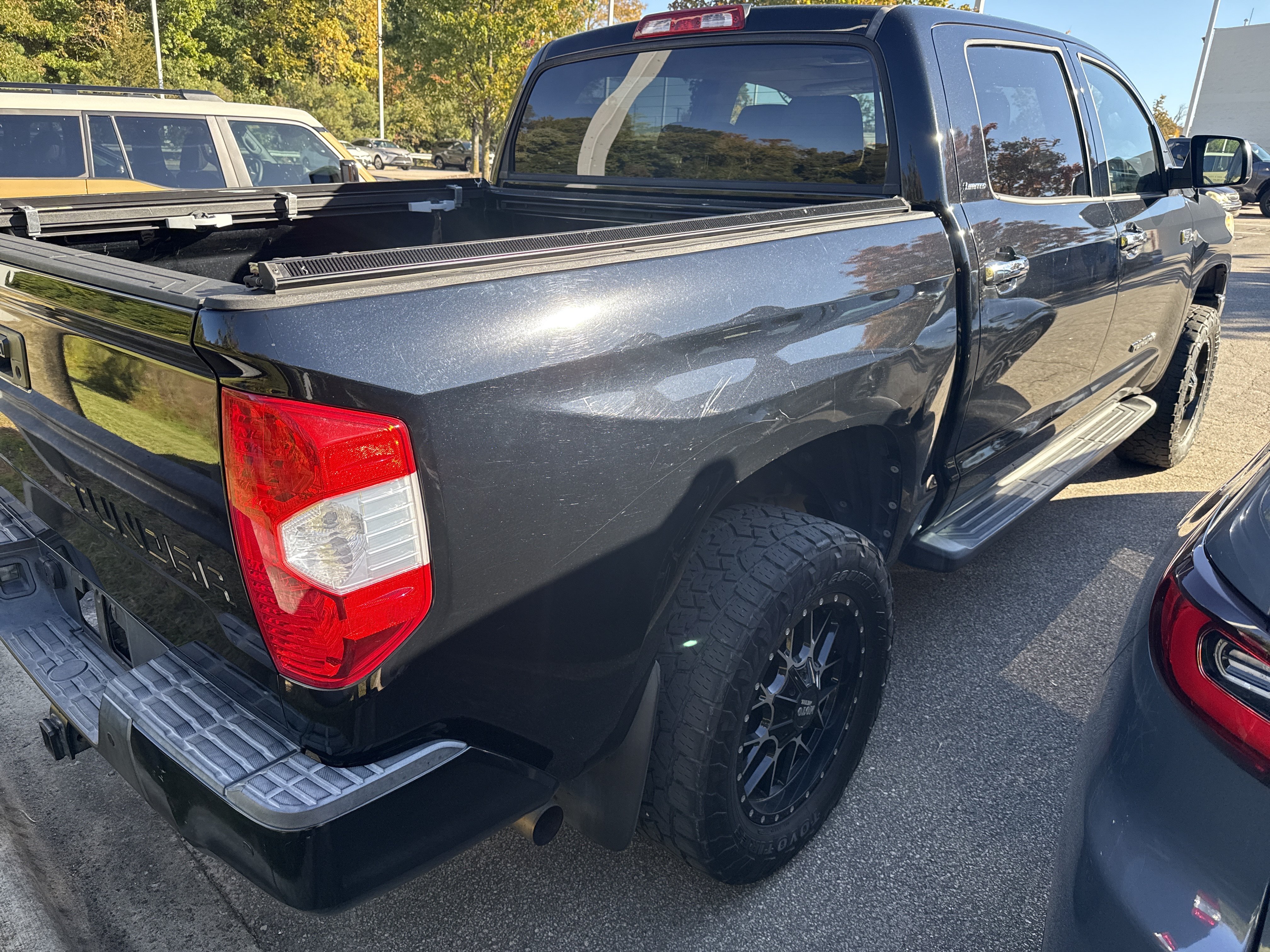 Used 2015 Toyota Tundra Limited w/ Limited Premium Package AWD/4WD image 8